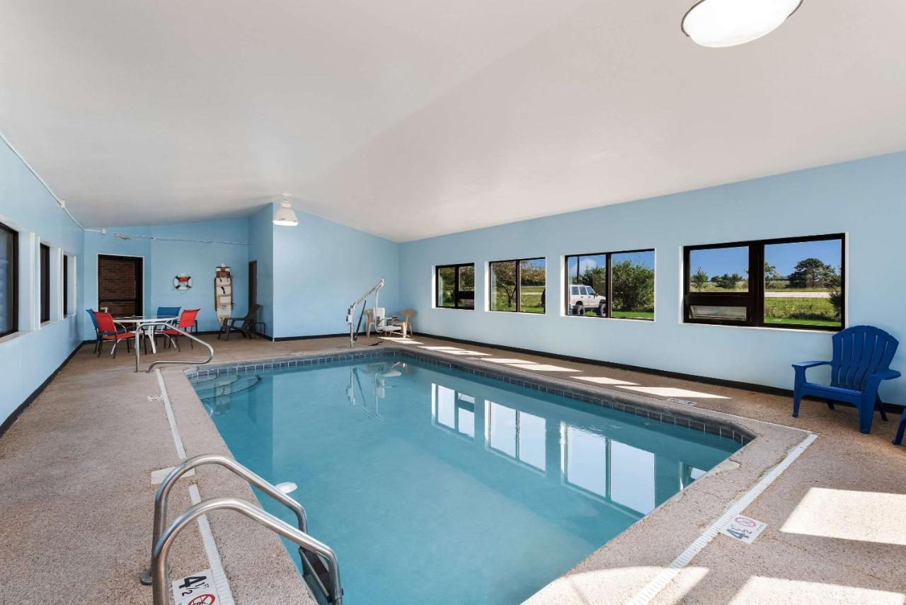 Quality Inn Upper Sandusky Exterior foto