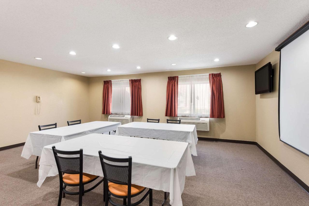 Quality Inn Upper Sandusky Exterior foto