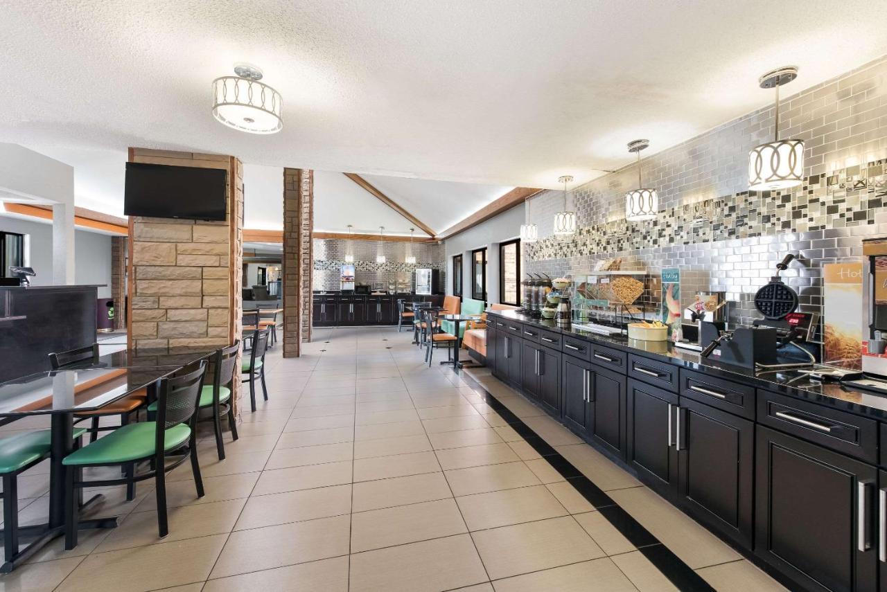 Quality Inn Upper Sandusky Exterior foto